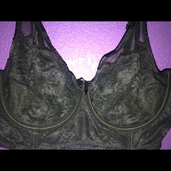 Black lace Victoria secret bra - Picture 7 of 7